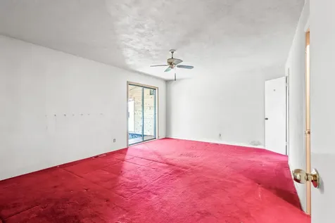 337 SE C Street Madras OR 97741