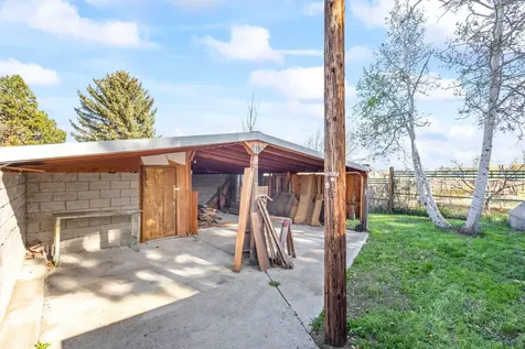 337 SE C Street Madras OR 97741