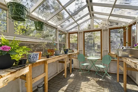 1860 SE Autumnwood Court Bend OR 97702