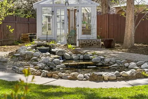 1860 SE Autumnwood Court Bend OR 97702