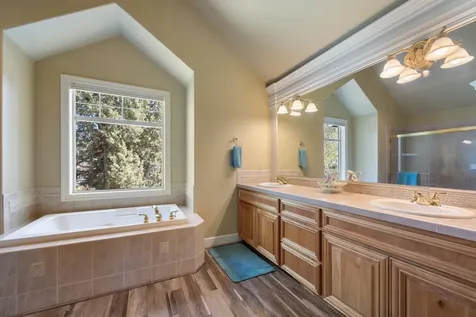3225 NW Melville Drive Bend OR 97703