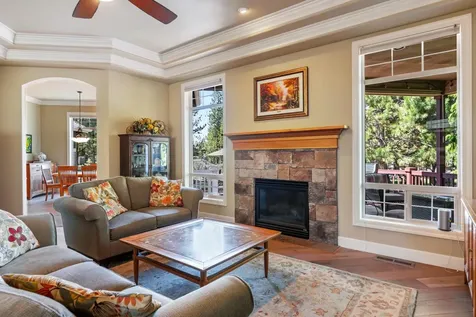 3225 NW Melville Drive Bend OR 97703