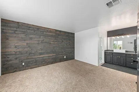 1507 R J Drive Grants Pass OR 97526