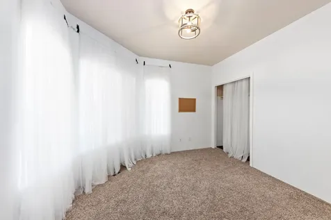 1507 R J Drive Grants Pass OR 97526