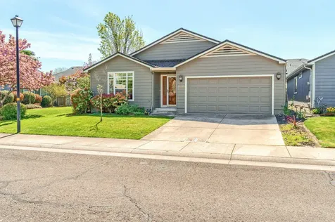 2580 Parkwood Village Lane Central Point OR 97502