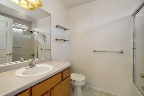 2580 Parkwood Village Lane Central Point OR 97502