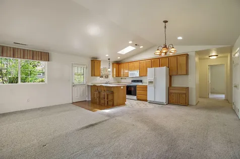 2580 Parkwood Village Lane Central Point OR 97502