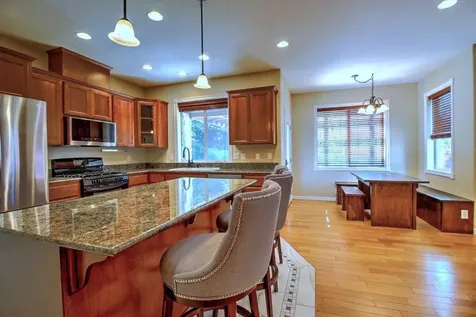 417 Stanford Avenue Medford OR 97504