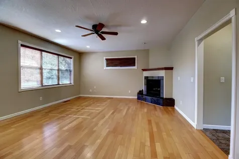 417 Stanford Avenue Medford OR 97504