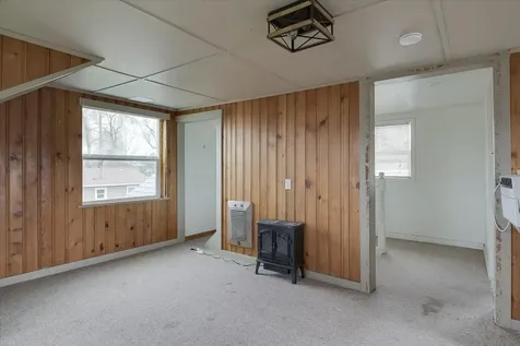 136 SW 2nd Street Redmond OR 97756