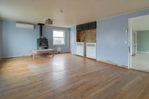 136 SW 2nd Street Redmond OR 97756