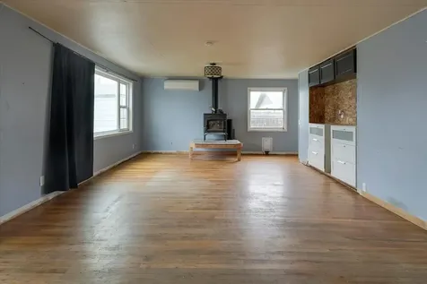 136 SW 2nd Street Redmond OR 97756