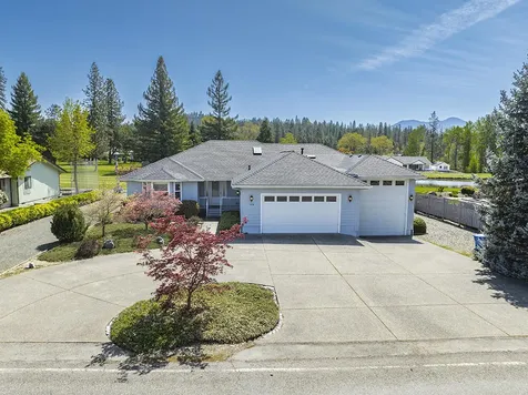 175 Morris Lane Grants Pass OR 97527