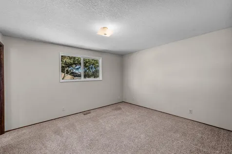 21473 Keyte Lane Bend OR 97701