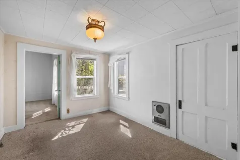 71 Gresham Street Ashland OR 97520