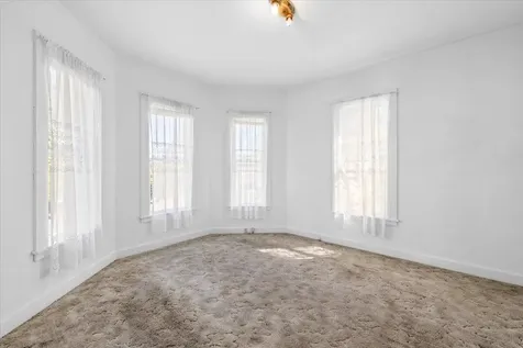 71 Gresham Street Ashland OR 97520