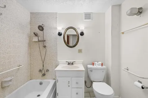 71 Gresham Street Ashland OR 97520