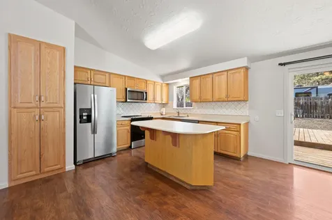 61207 Travis Road Bend OR 97702