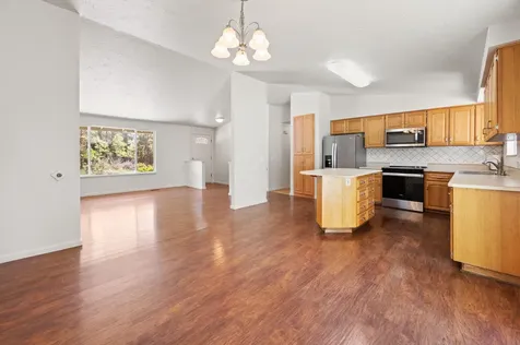 61207 Travis Road Bend OR 97702