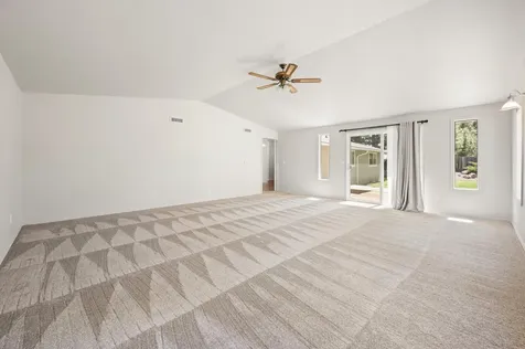 61207 Travis Road Bend OR 97702