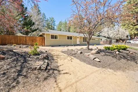 61207 Travis Road Bend OR 97702