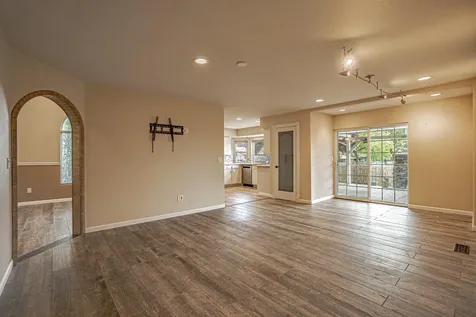 609 Crystal Drive Eagle Point OR 97524
