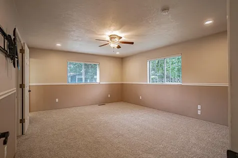 609 Crystal Drive Eagle Point OR 97524