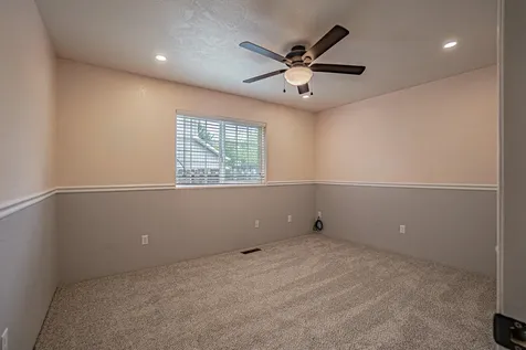 609 Crystal Drive Eagle Point OR 97524