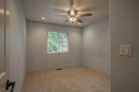 609 Crystal Drive Eagle Point OR 97524