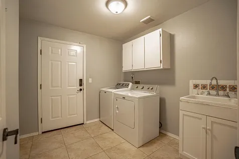 609 Crystal Drive Eagle Point OR 97524
