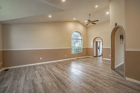609 Crystal Drive Eagle Point OR 97524