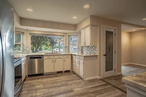 609 Crystal Drive Eagle Point OR 97524