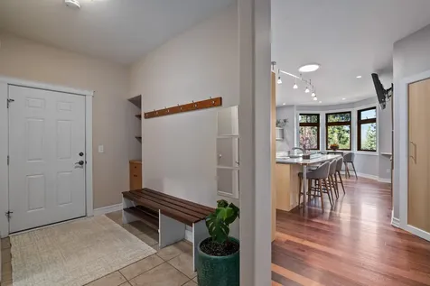 1694 Old Siskiyou Highway Ashland OR 97520