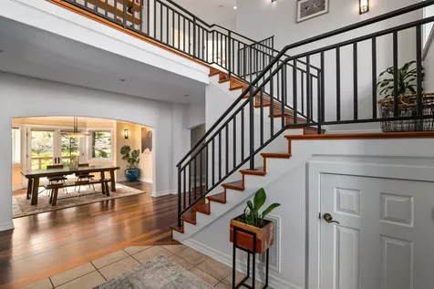 1694 Old Siskiyou Highway Ashland OR 97520