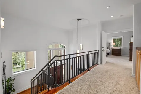 1694 Old Siskiyou Highway Ashland OR 97520