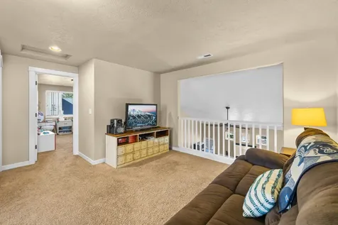 19702 Harvard Place Bend OR 97702