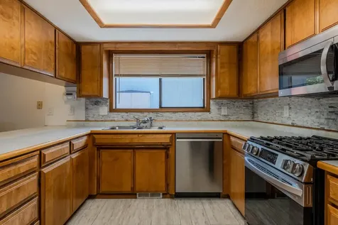 1258 Paulita Drive Medford OR 97504