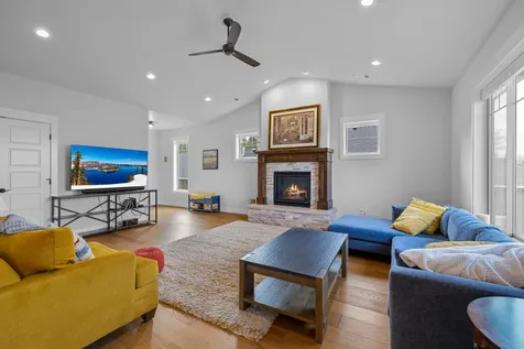 727 Sonoma Court Medford OR 97504