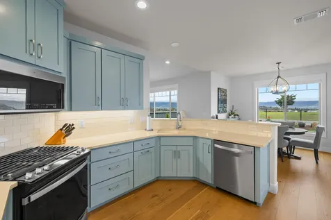 727 Sonoma Court Medford OR 97504