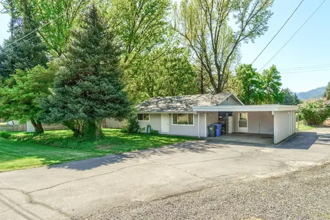 235 Lloyellen Drive Rogue River OR 97537