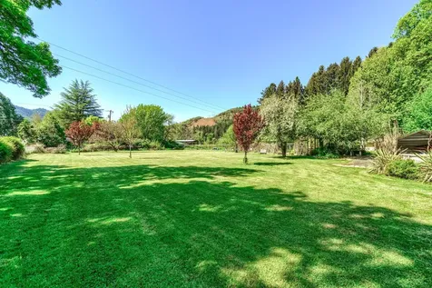 235 Lloyellen Drive Rogue River OR 97537