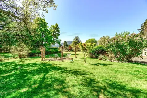 235 Lloyellen Drive Rogue River OR 97537