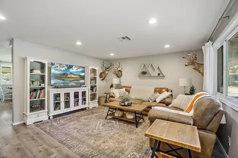 235 Lloyellen Drive Rogue River OR 97537