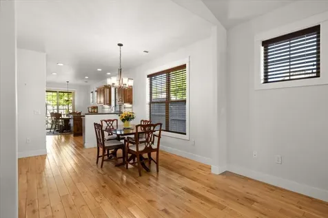 3871 Sunleaf Avenue Medford OR 97504
