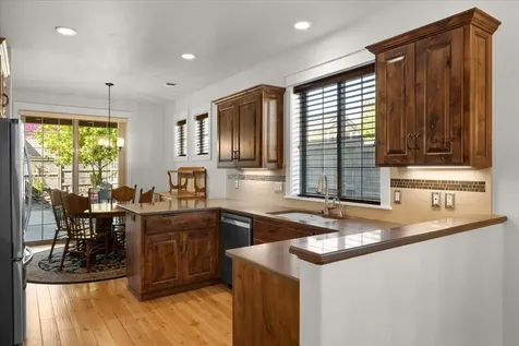 3871 Sunleaf Avenue Medford OR 97504