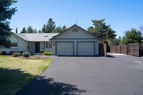 61275 Victory Loop Bend OR 97702