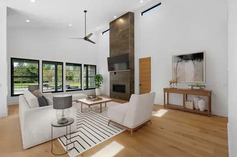 360 Briscoe Place Ashland OR 97520