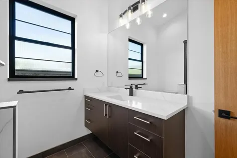 360 Briscoe Place Ashland OR 97520