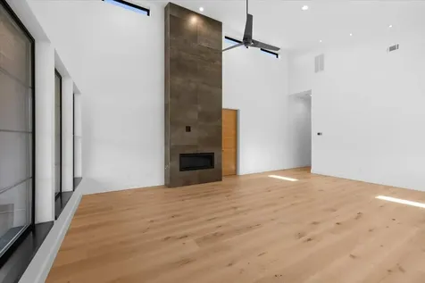 360 Briscoe Place Ashland OR 97520