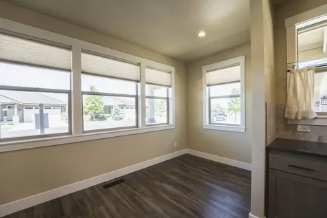 2668 NW 25th Street Redmond OR 97756